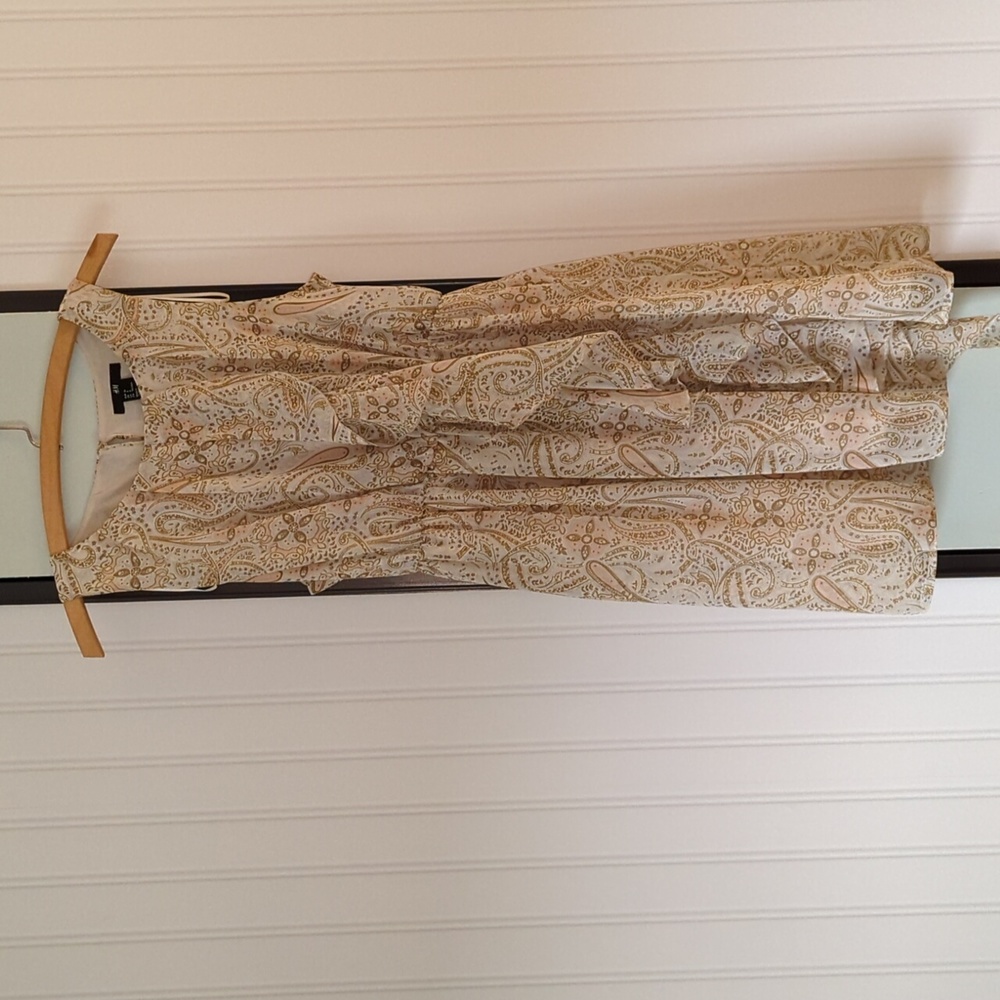 Dress with beige and blush paisley pattern from H&M